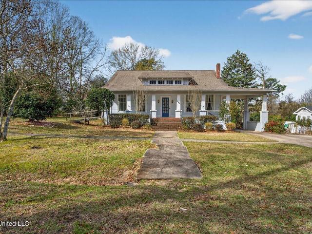 House for sale in Summit, Mississippi