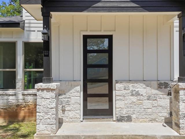 House for sale in Smithville, Texas