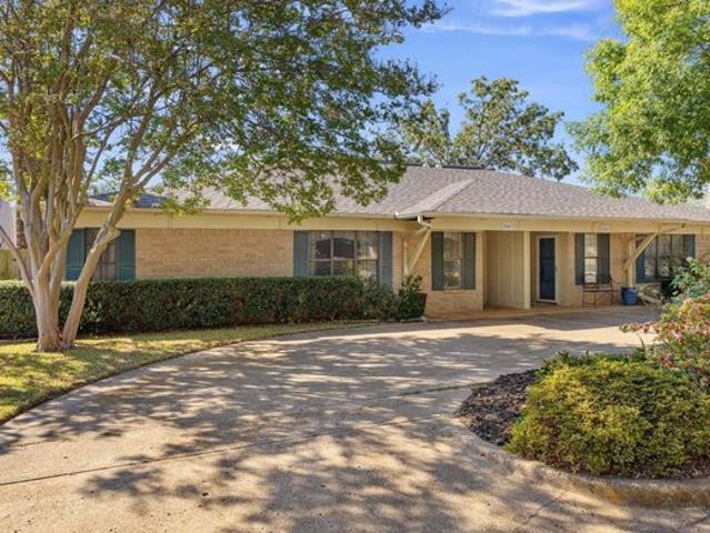 Townhouse for sale in Smith, Texas