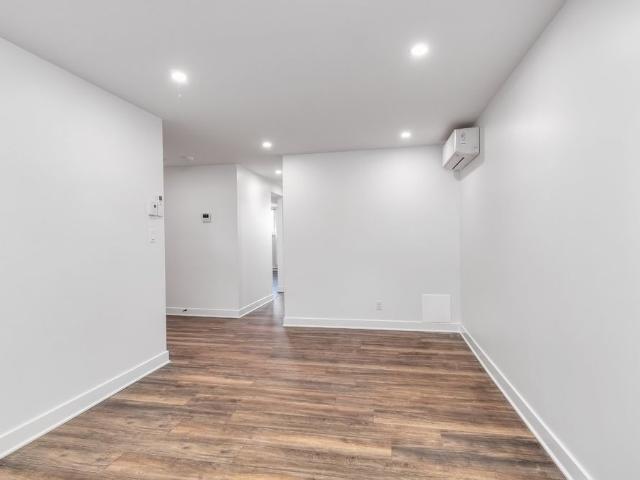Apartment for rent in Chomedey, Quebec