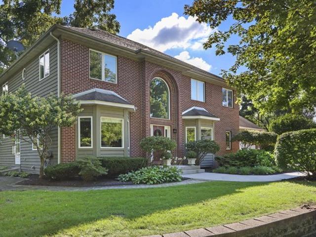 House for sale in Pleasant Prairie, Kenosha County