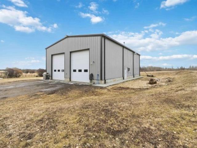 House for sale in Alberta