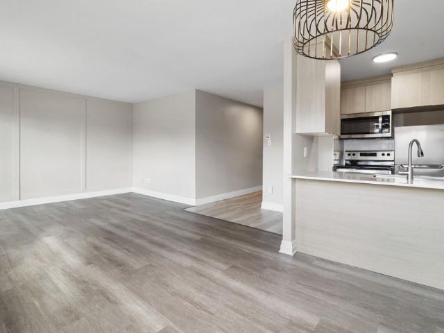 Apartment for rent in St. Leonard's, Quebec