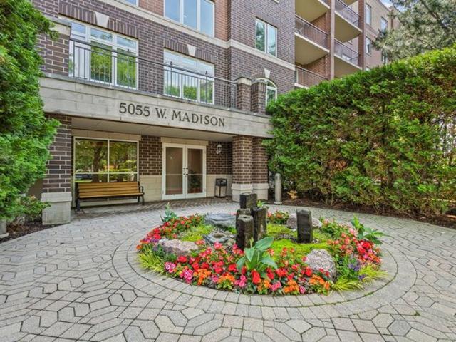 Condo for sale in Skokie, Illinois