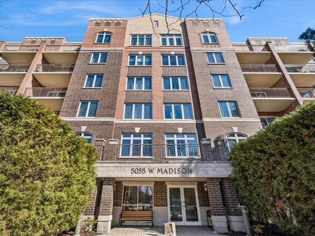 Condo for sale in Skokie, Illinois