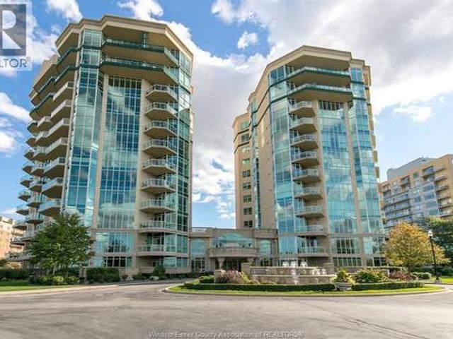 Condo for sale in Riverside, Windsor