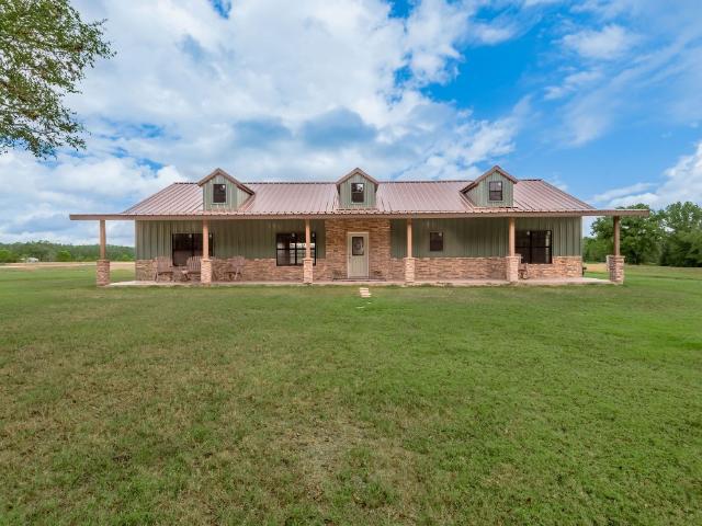 House for sale in Groveton, Texas