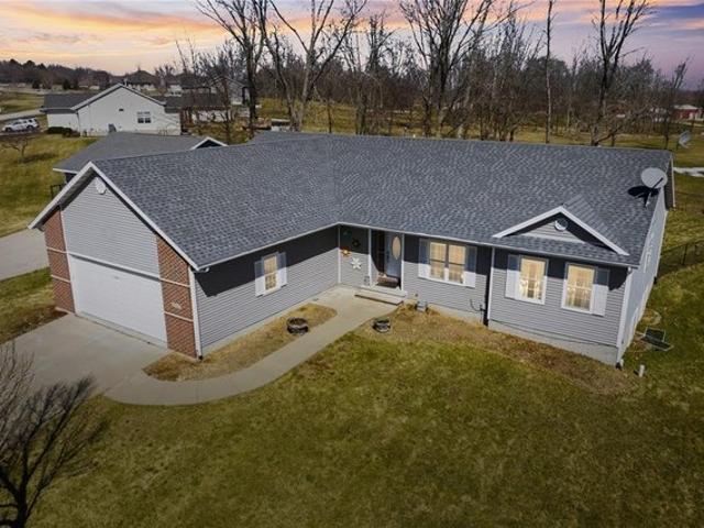 House for sale in Linn, Iowa