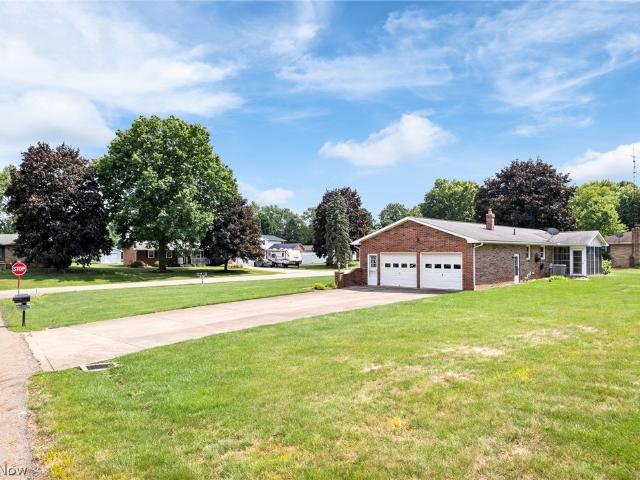 House for sale in Louisville, Ohio