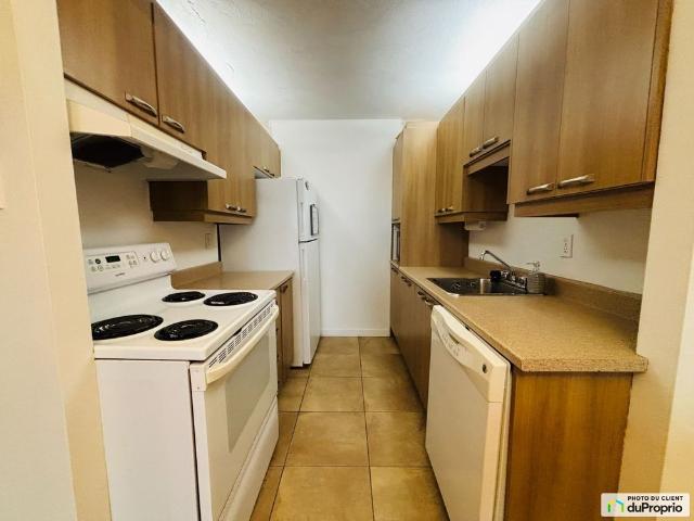 Apartment for rent in Sainte-Foy–Sillery–Cap-Rouge, Québec