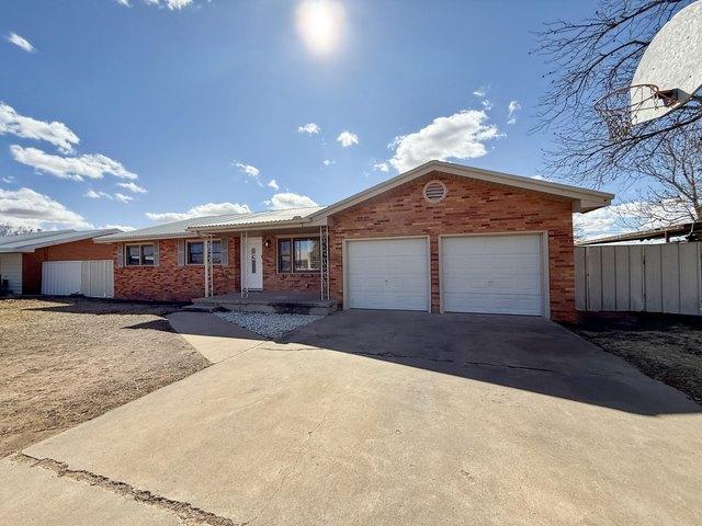 House for sale in Seagraves, Texas