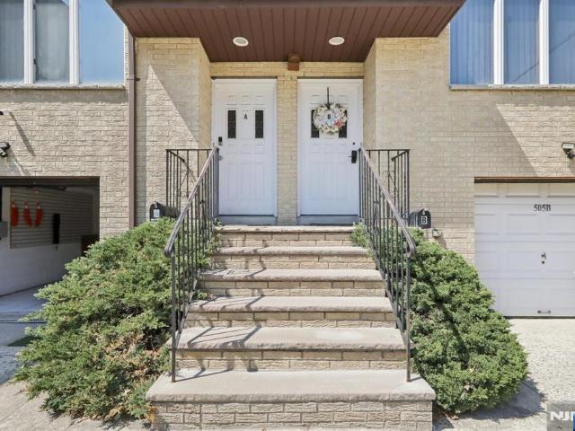House for sale in Palisades Park, New Jersey
