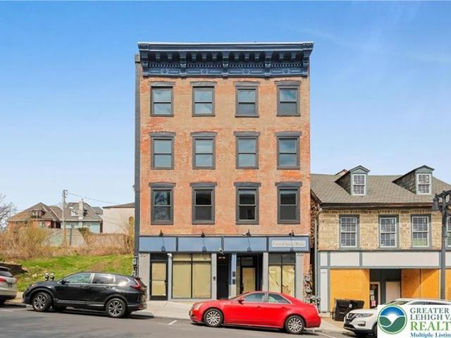 House for sale in Easton, Pennsylvania