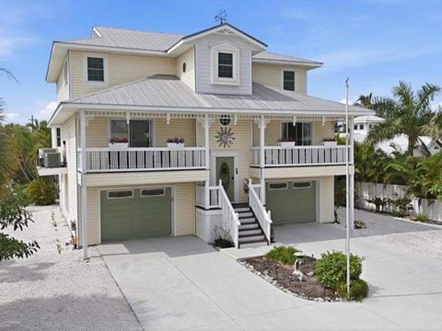 House for sale in Bradenton Beach, Florida