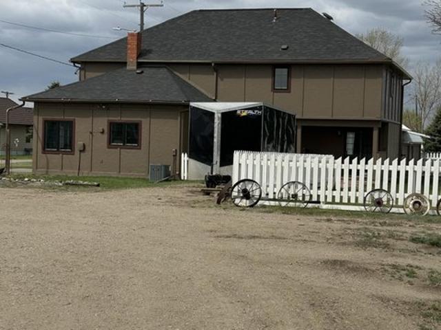 House for sale in Gildford, Montana