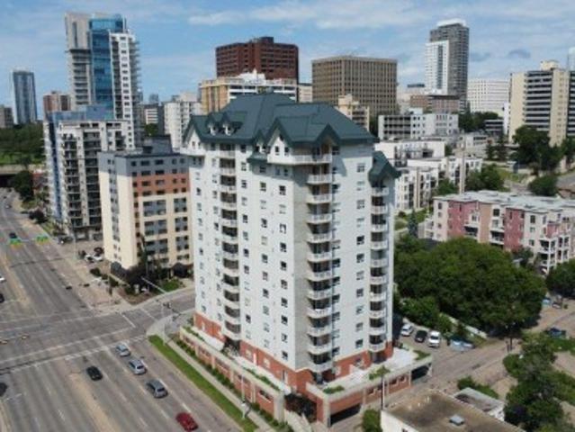 Condo for sale in Wedgewood, Alberta