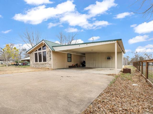 House for sale in Stephenville, Texas