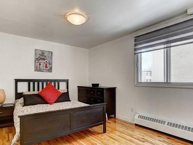 House for rent in Laval
