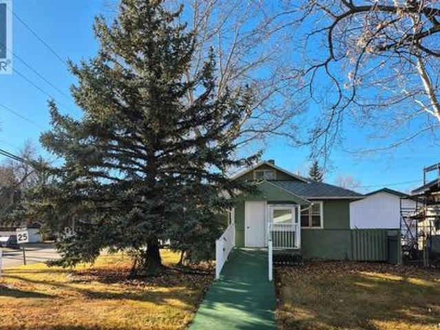 House for sale in Shaunavon, Saskatchewan