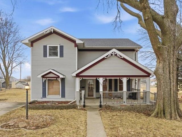 House for sale in Walnut, Iowa