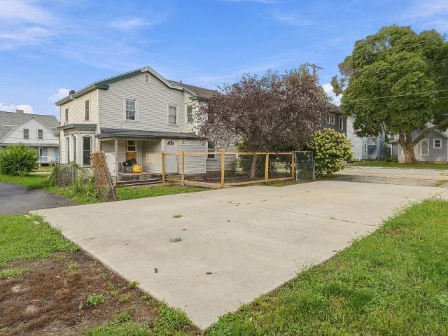 House for sale in Whiteside, Illinois