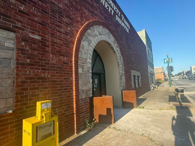 Commercial for sale in Barry, Missouri