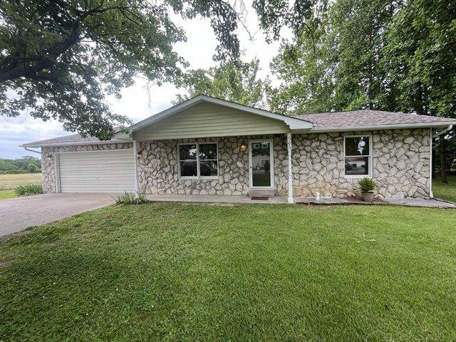 House for sale in De Soto, Illinois