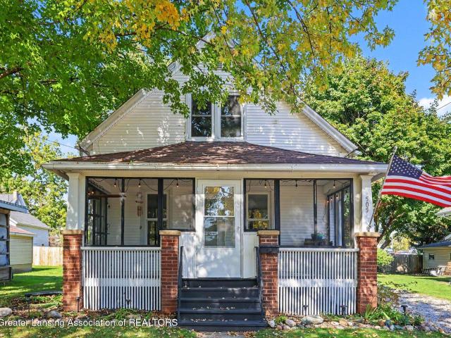 House for sale in St. Johns, Clinton County