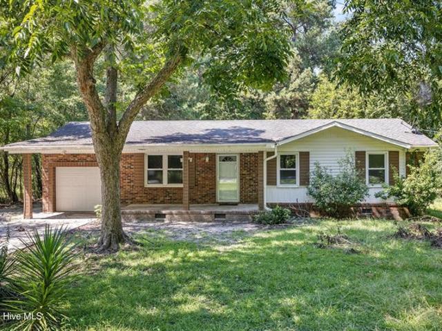 House for sale in Burgaw, North Carolina