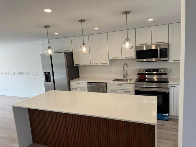 Condo for sale in Dania, Florida
