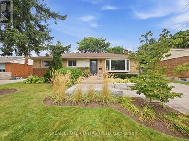 House for sale in Burlington, Ontario