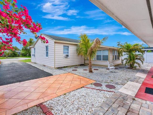 House for sale in Lake Park, Florida