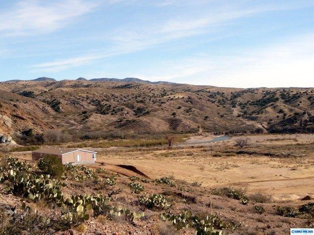 House for sale in Redrock, New Mexico