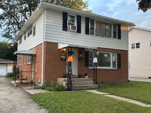 House for sale in Waukesha, Wisconsin