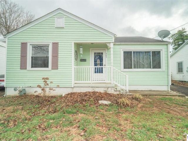 House for sale in Cecilia, Kentucky