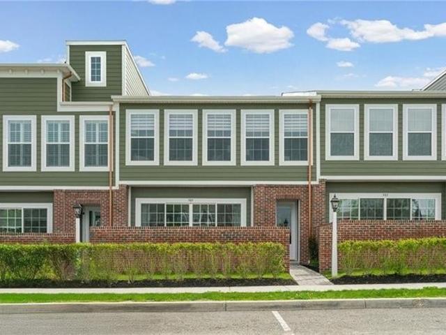Townhouse for sale in Cranberry Twp, Pennsylvania