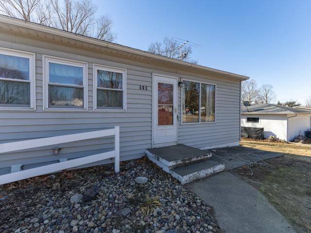 House for sale in Clinton, Iowa
