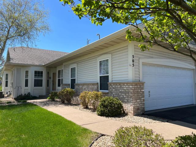 Townhouse for sale in Oakdale, Minnesota