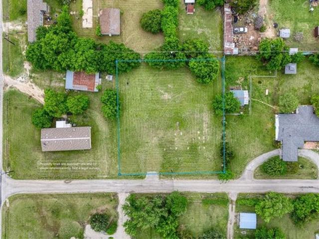 Land for sale in Southmayd, Texas