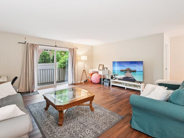 Condo for sale in Glen Ellyn