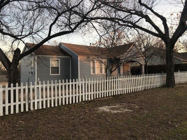House for sale in Ellis, Texas