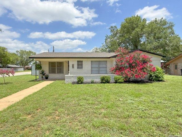 House for sale in Pearsall, Texas