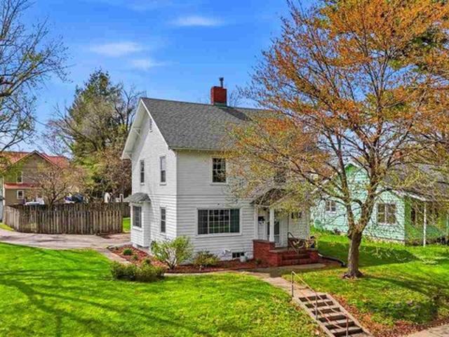 House for sale in Washington, Iowa
