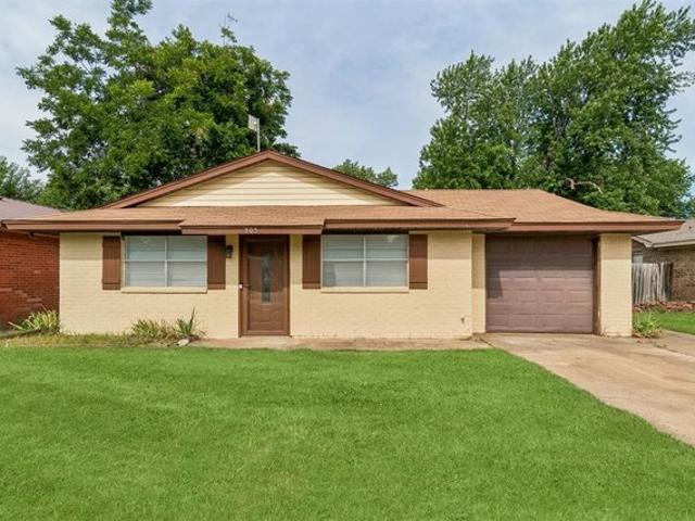 House for sale in Crescent, Oklahoma
