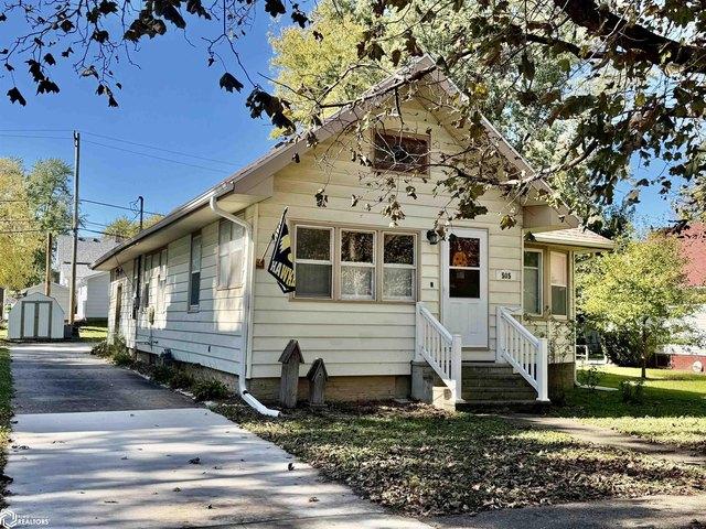 House for sale in Oskaloosa, Mahaska County