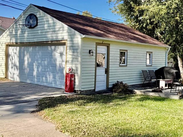 House for sale in Oskaloosa, Mahaska County