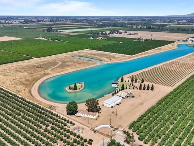 Land for sale in Sanger, California
