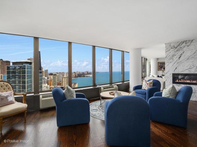 Condo for sale in Near North Side, Chicago