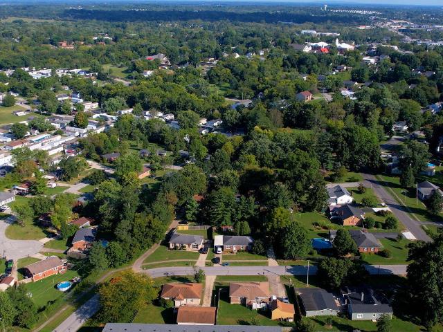 House for sale in La Grange, Kentucky