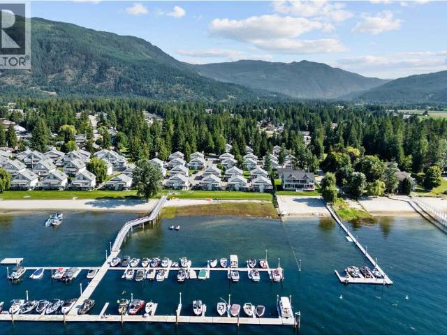 Townhouse for sale in Sicamous, British Columbia